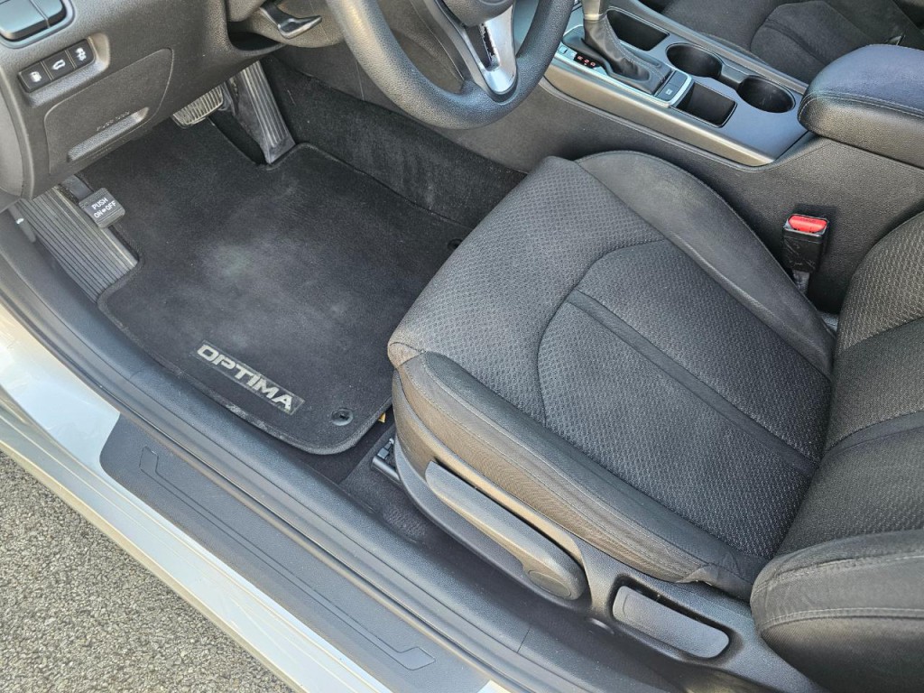 2016 Kia Optima Image 24
