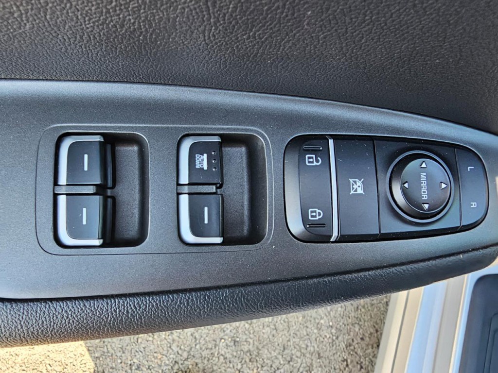 2016 Kia Optima Image 28
