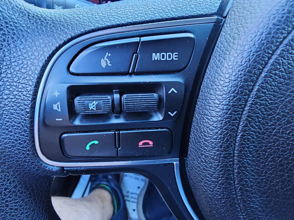 2016 Kia Optima Image 32