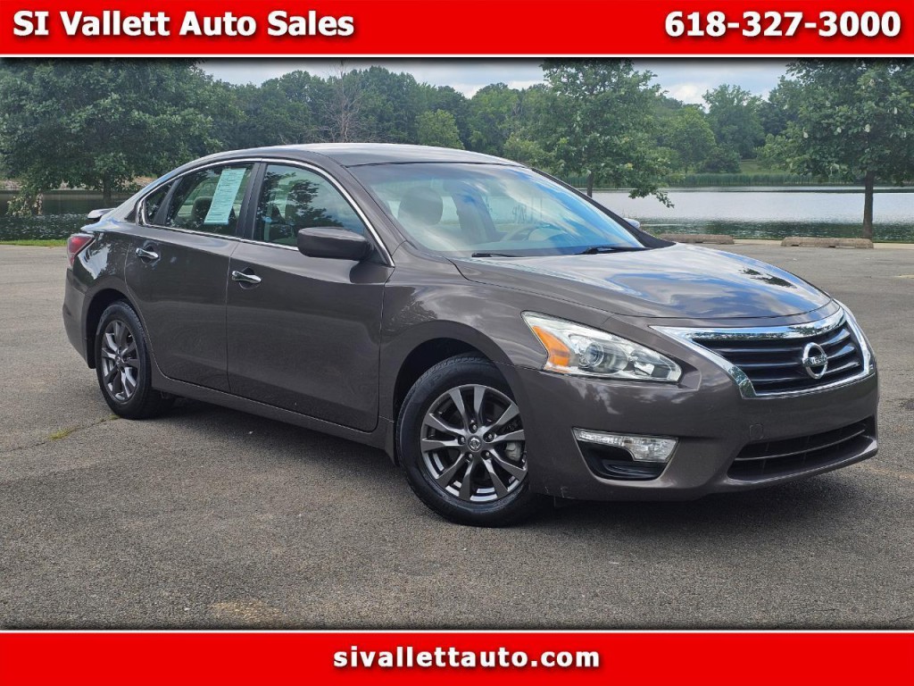 2015 Nissan Altima Image 1
