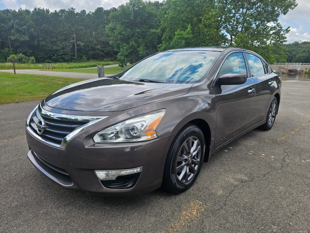 2015 Nissan Altima Image 11