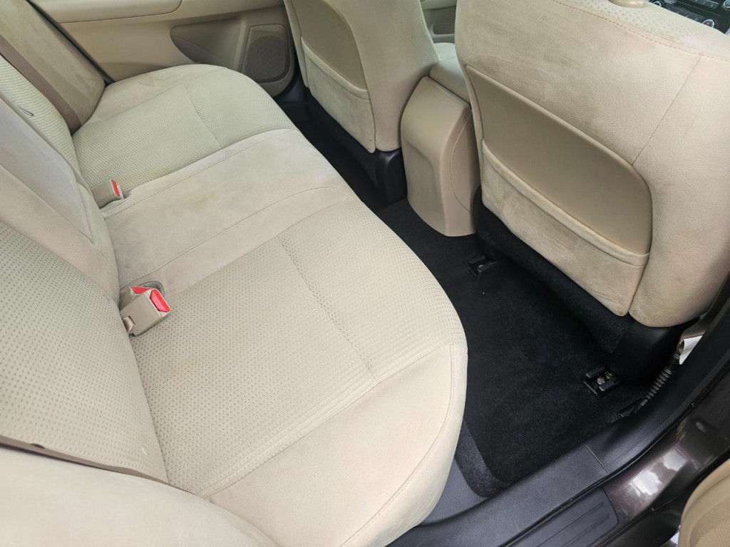 2015 Nissan Altima Image 19