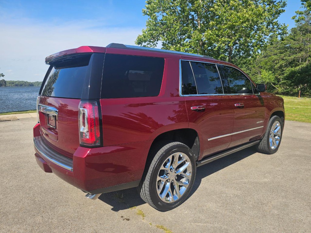 2017 GMC Yukon Image 5