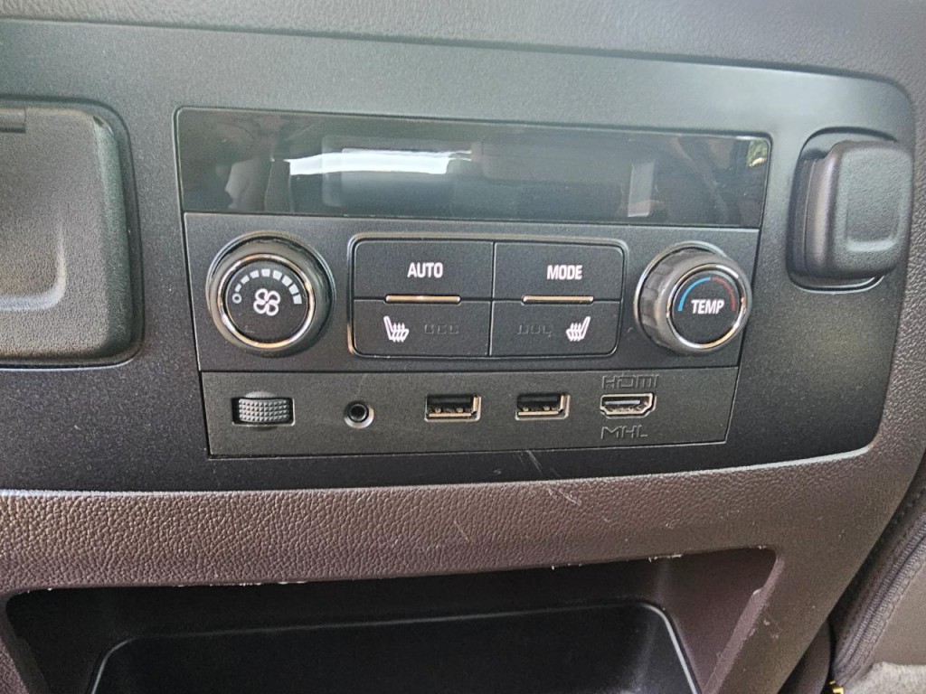 2017 GMC Yukon Image 29