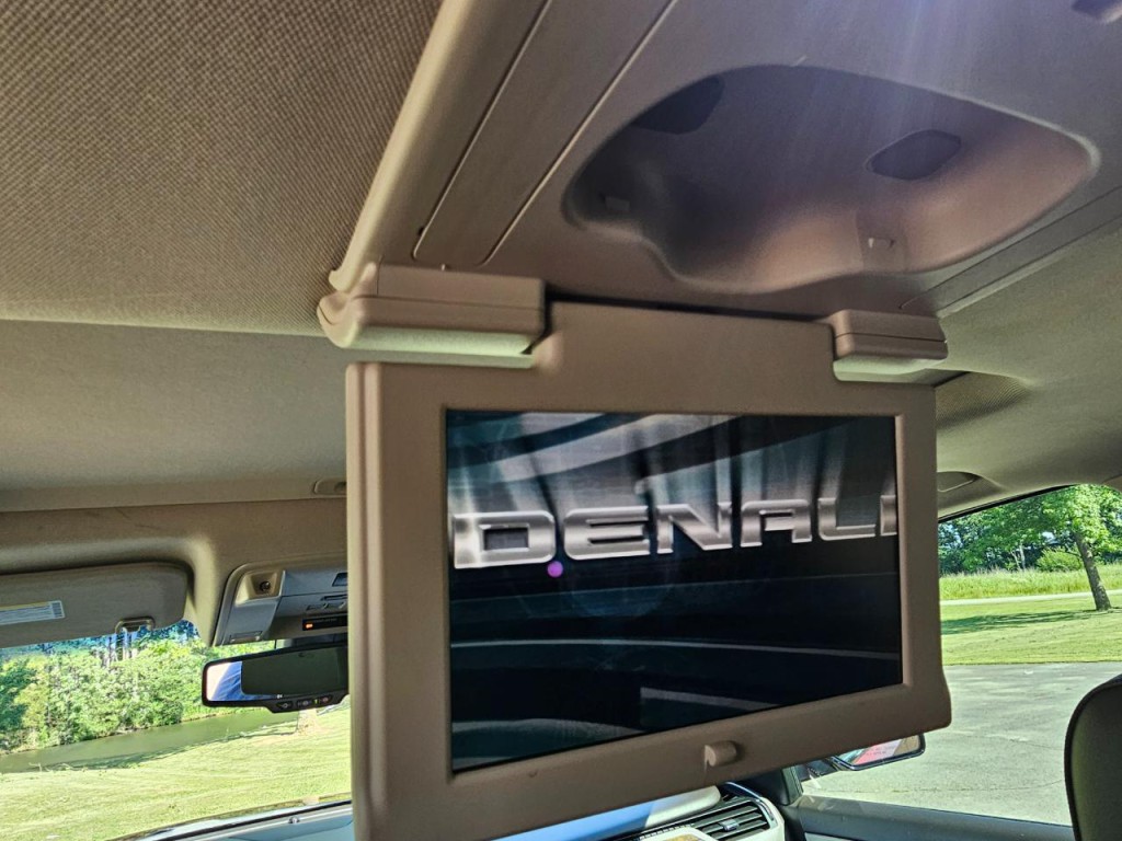 2017 GMC Yukon Image 30