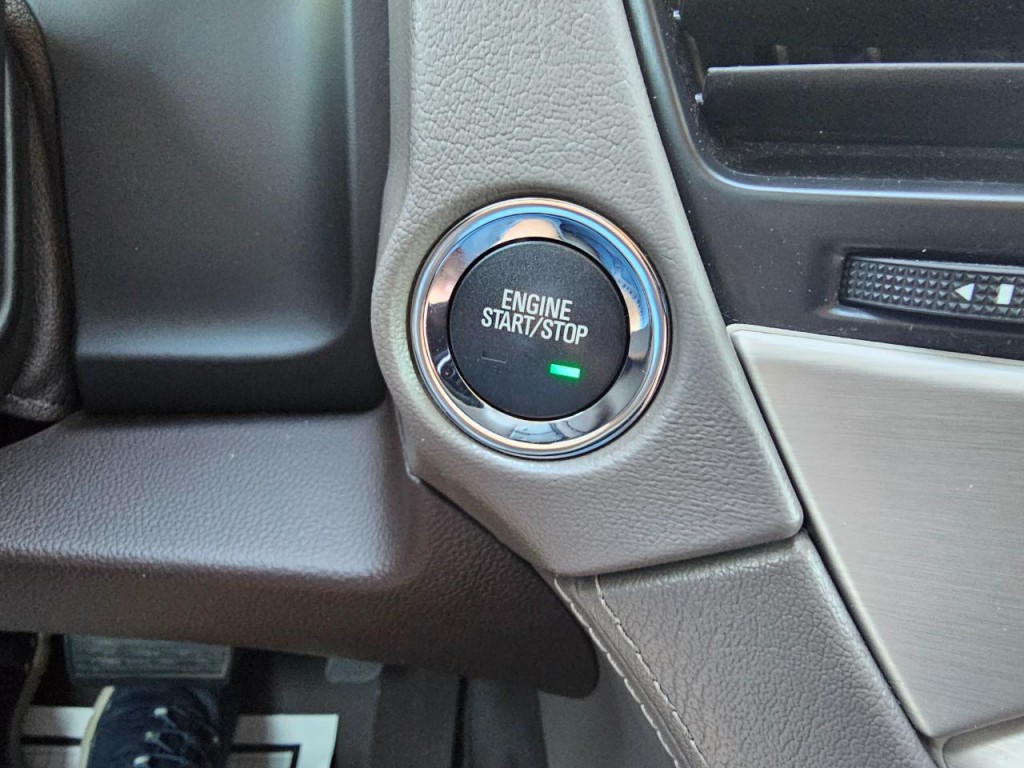 2017 GMC Yukon Image 49