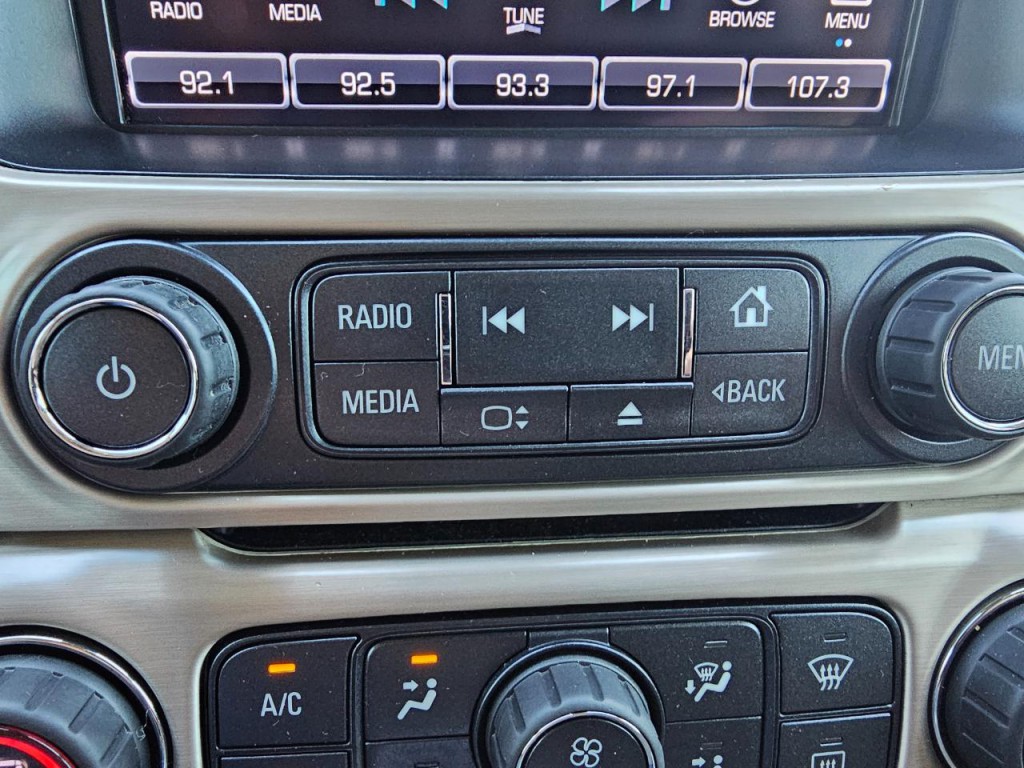2017 GMC Yukon Image 53