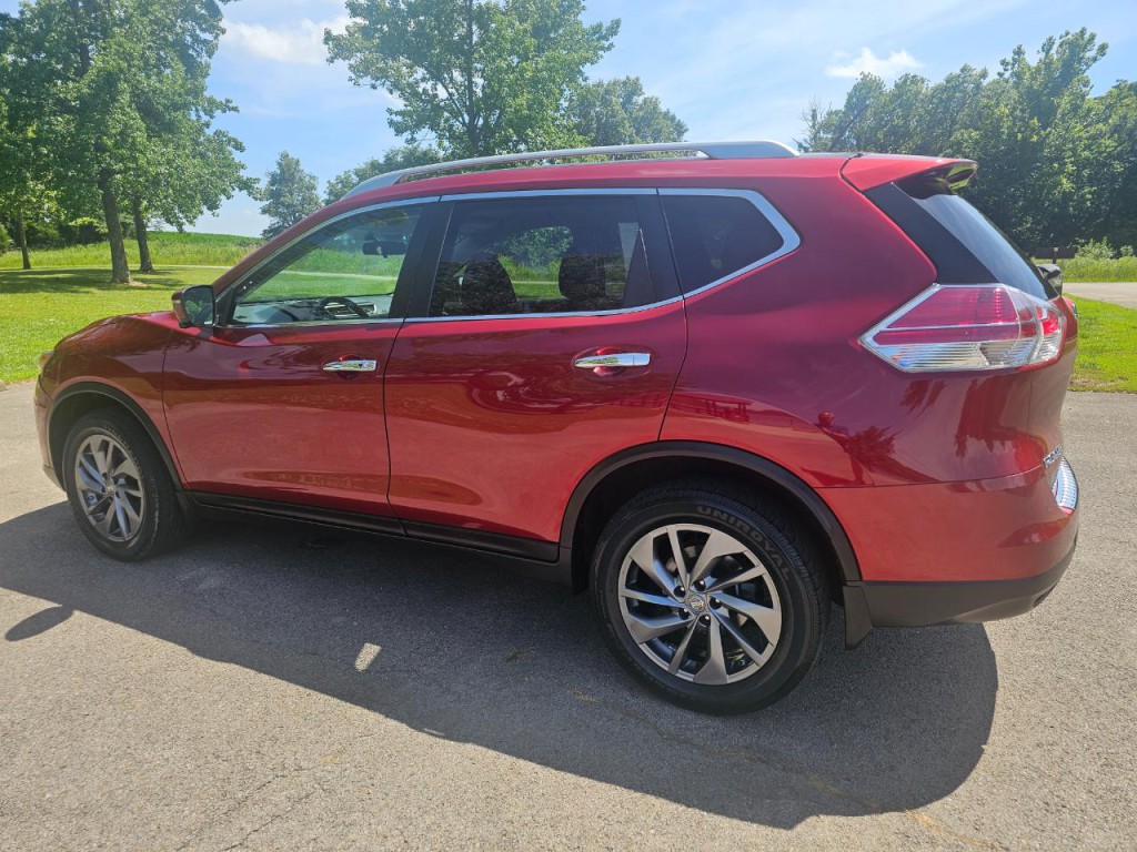 2016 Nissan Rogue Image 8