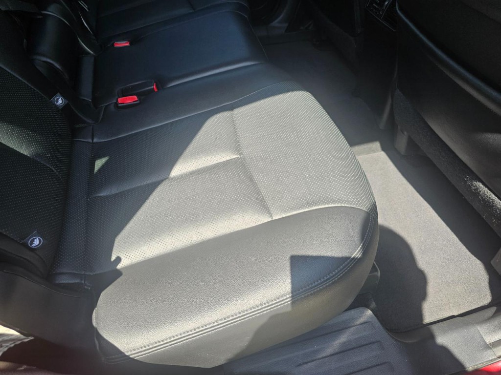 2016 Nissan Rogue Image 18