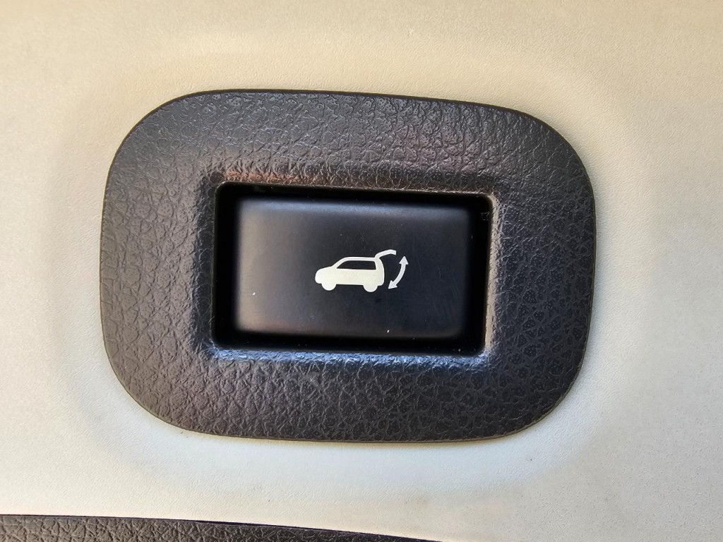 2016 Nissan Rogue Image 21
