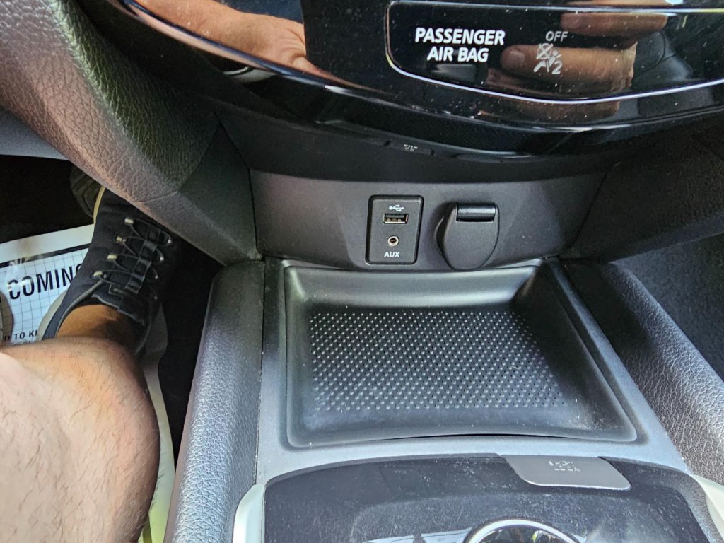 2016 Nissan Rogue Image 41