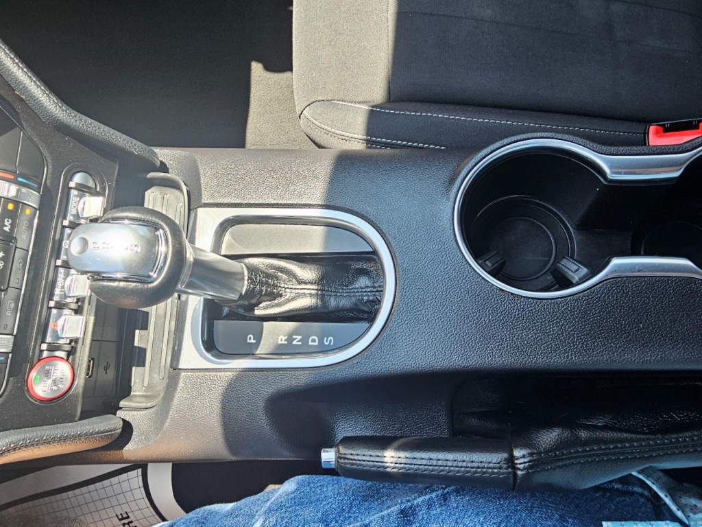 2019 Ford Mustang Image 42