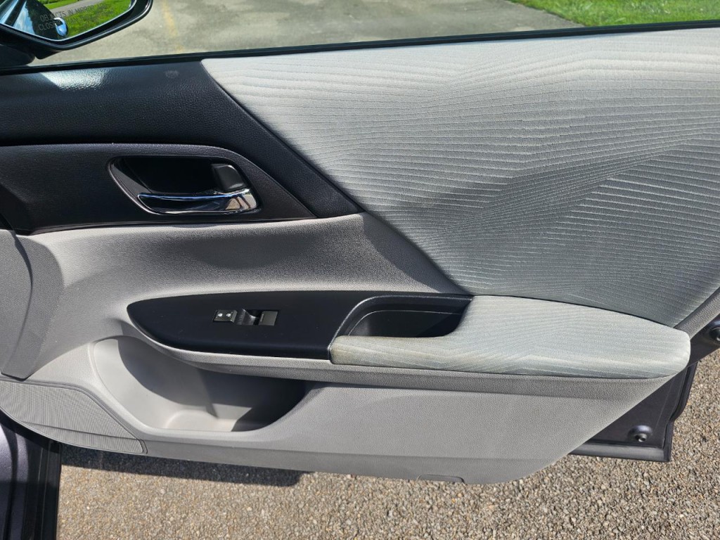2014 Honda Accord Image 15