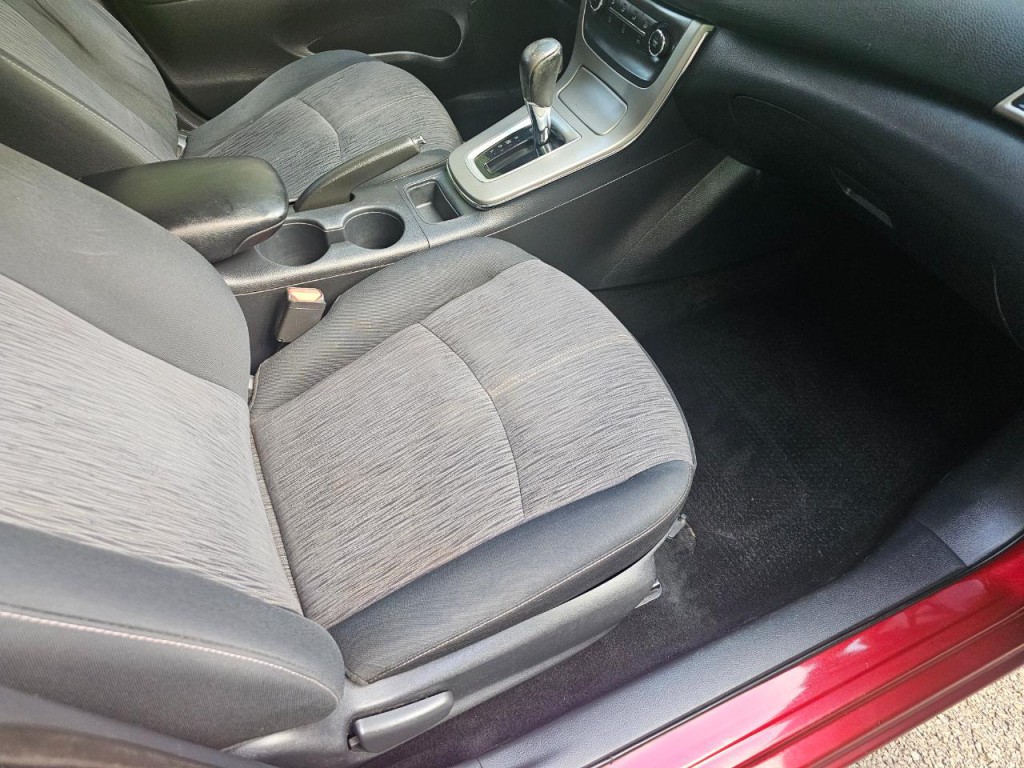 2015 Nissan Sentra Image 16
