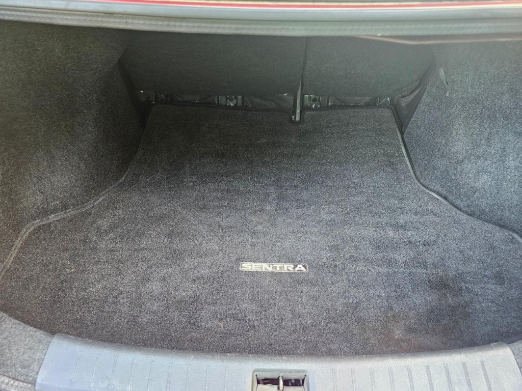 2015 Nissan Sentra Image 19