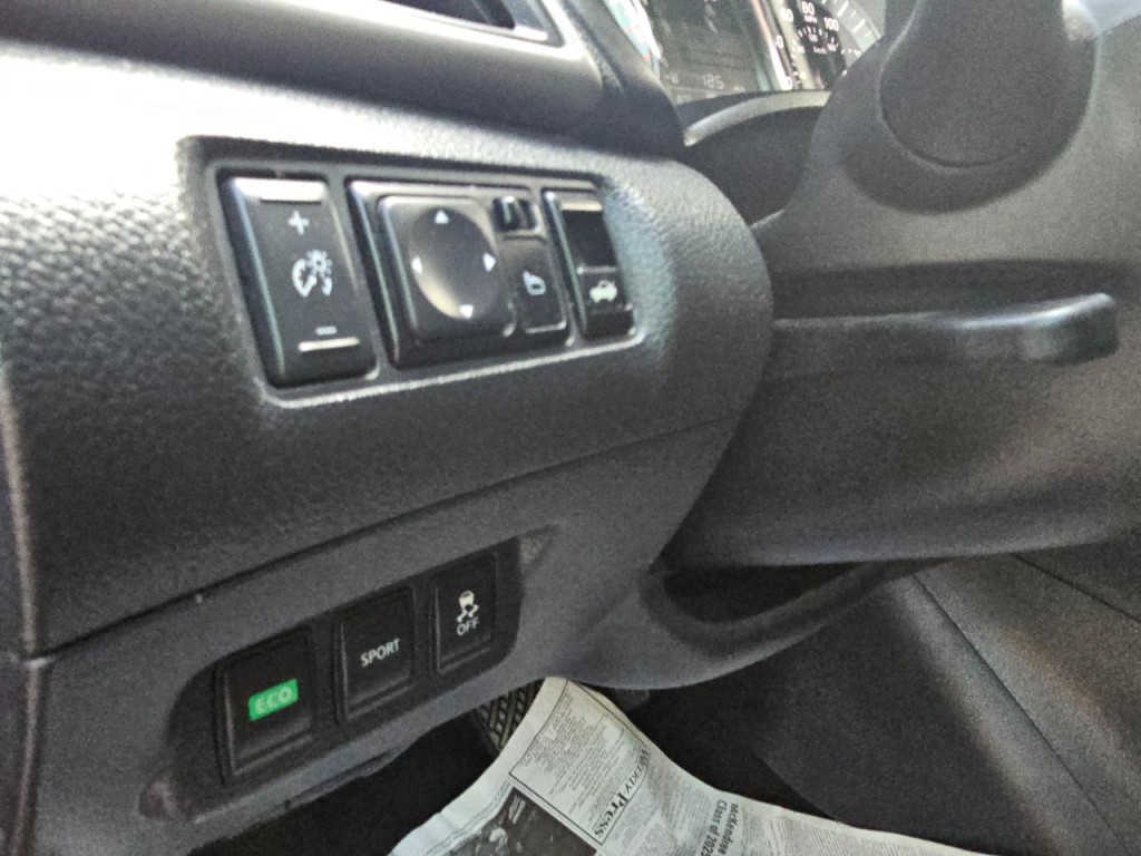 2015 Nissan Sentra Image 32