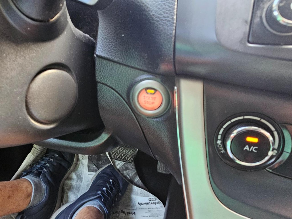 2015 Nissan Sentra Image 37