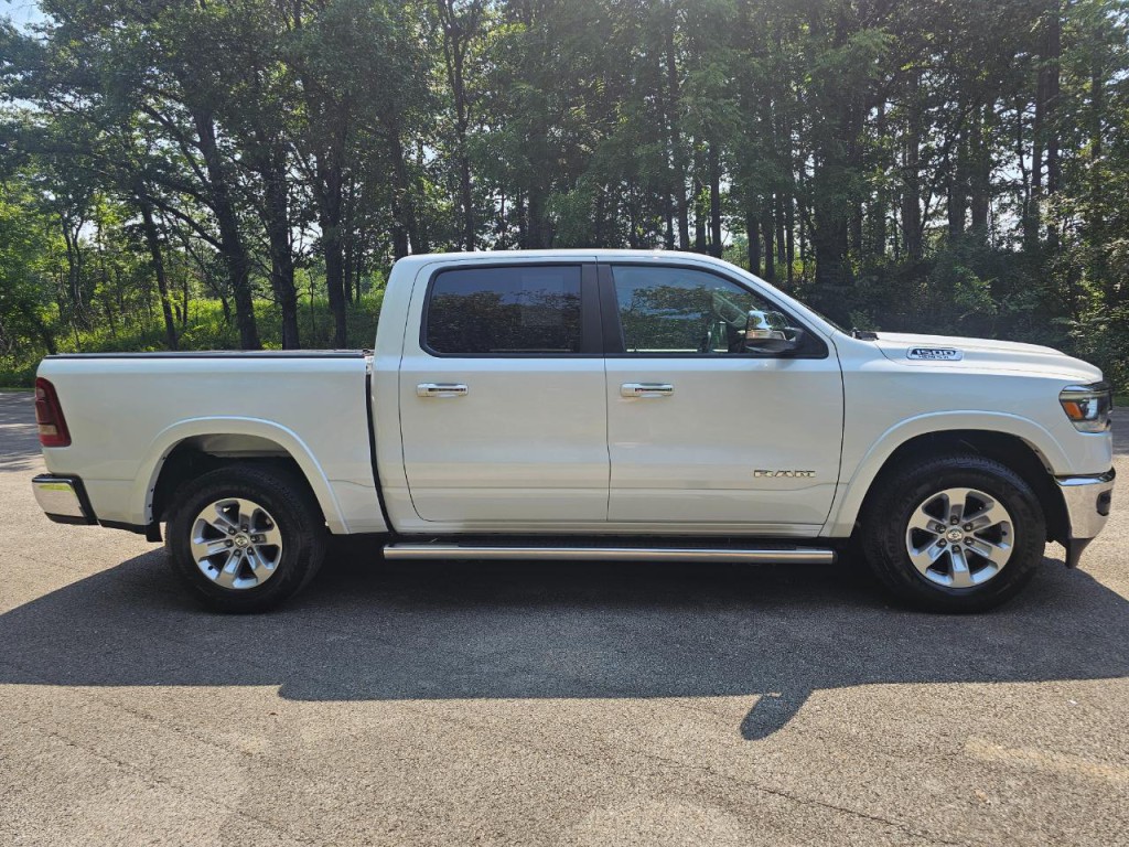 2019 RAM 1500 Image 3