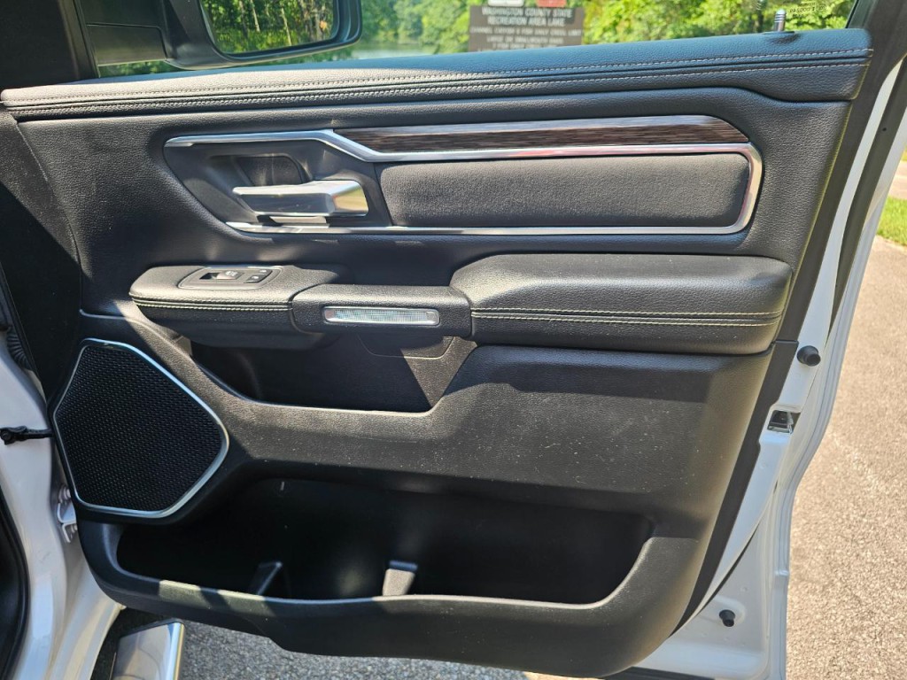 2019 RAM 1500 Image 15