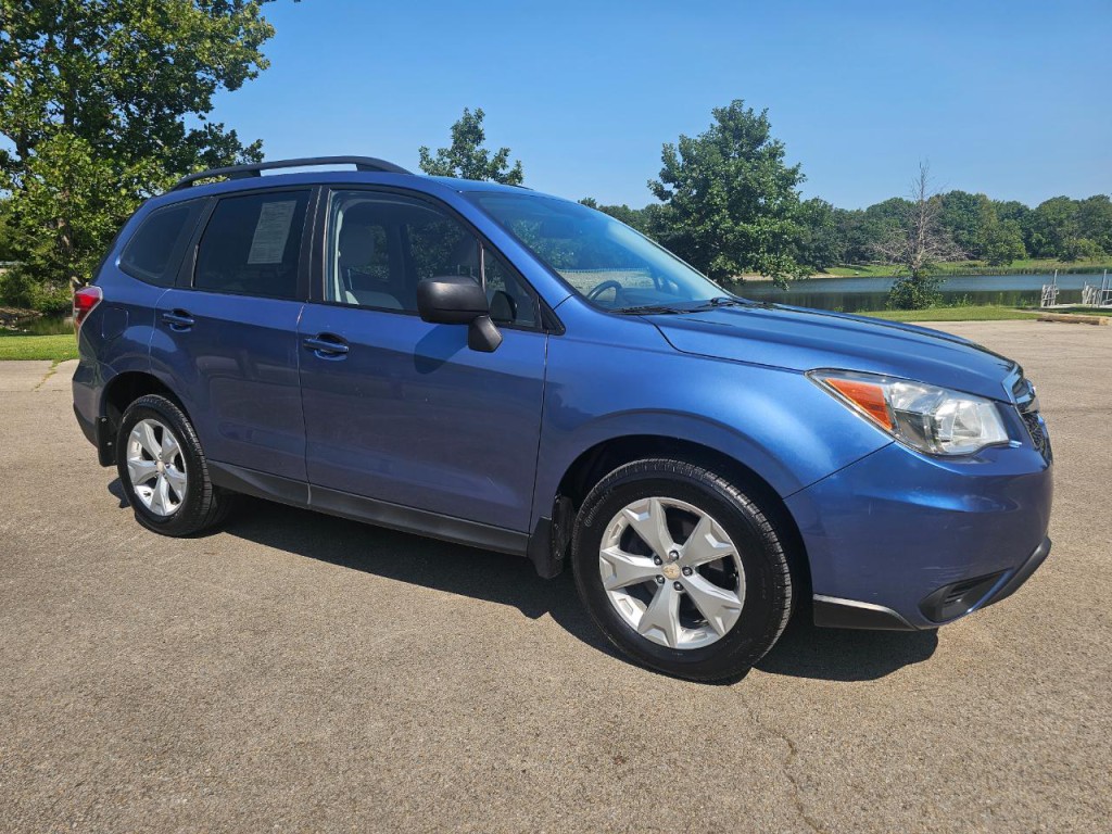 2015 Subaru Forester Image 2