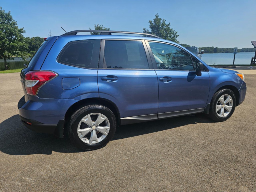 2015 Subaru Forester Image 4