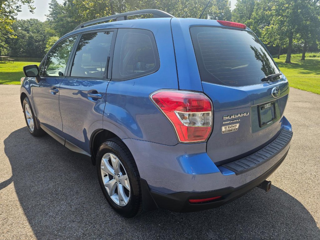 2015 Subaru Forester Image 7