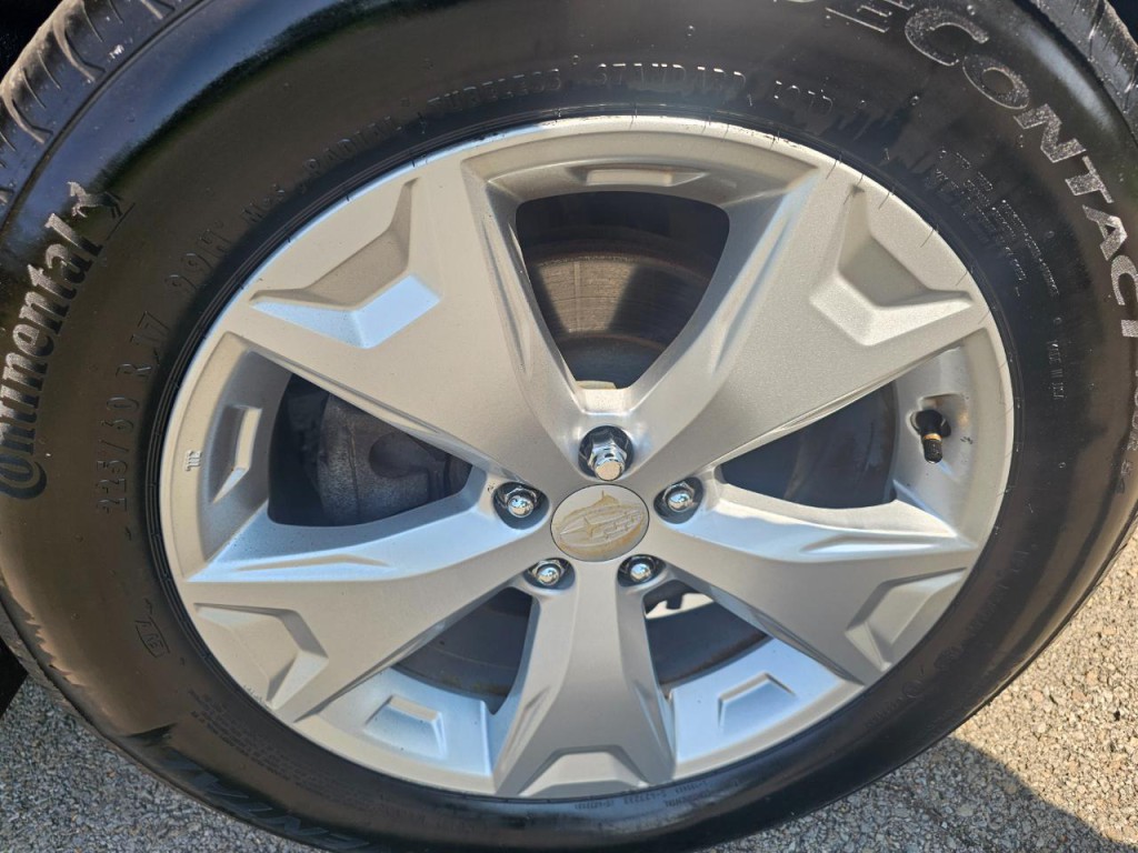 2015 Subaru Forester Image 14
