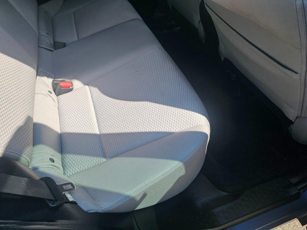 2015 Subaru Forester Image 18