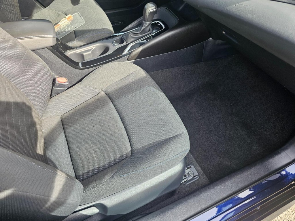 2020 Toyota Corolla Image 16