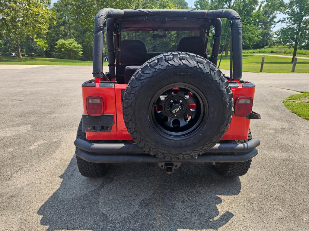 1995 Jeep Wrangler Image 6