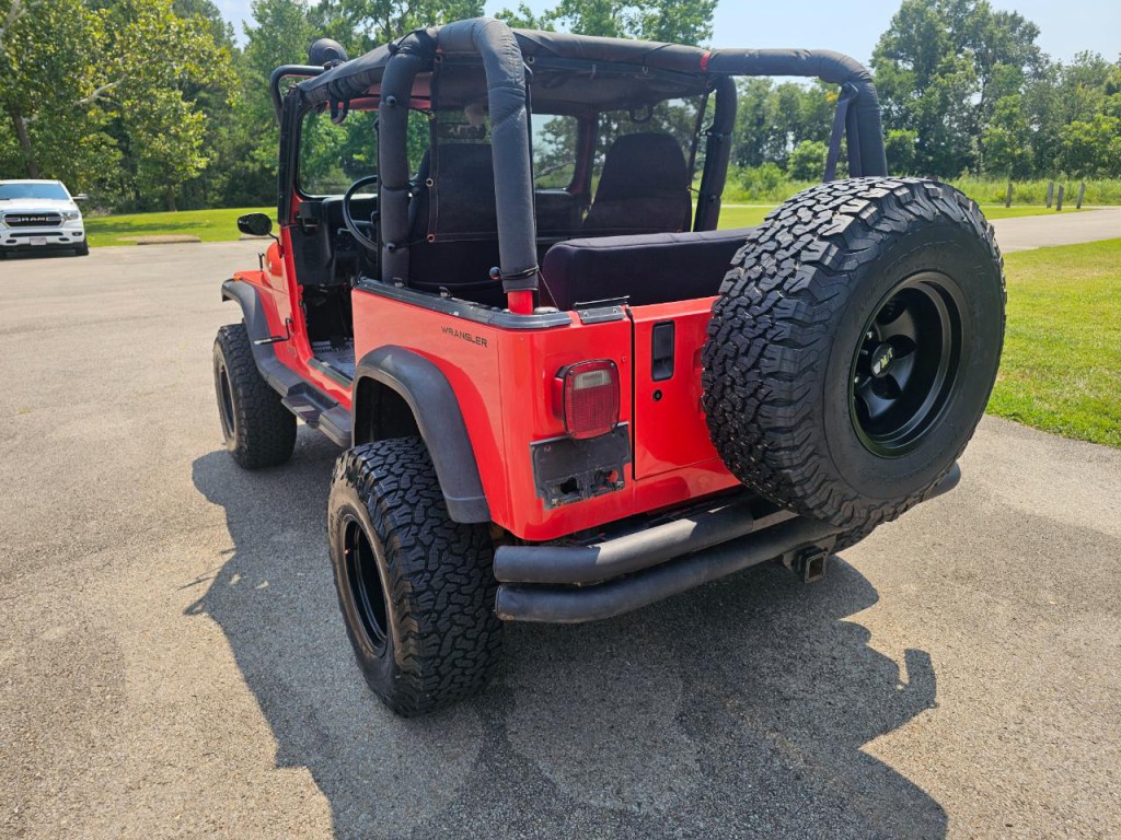1995 Jeep Wrangler Image 7
