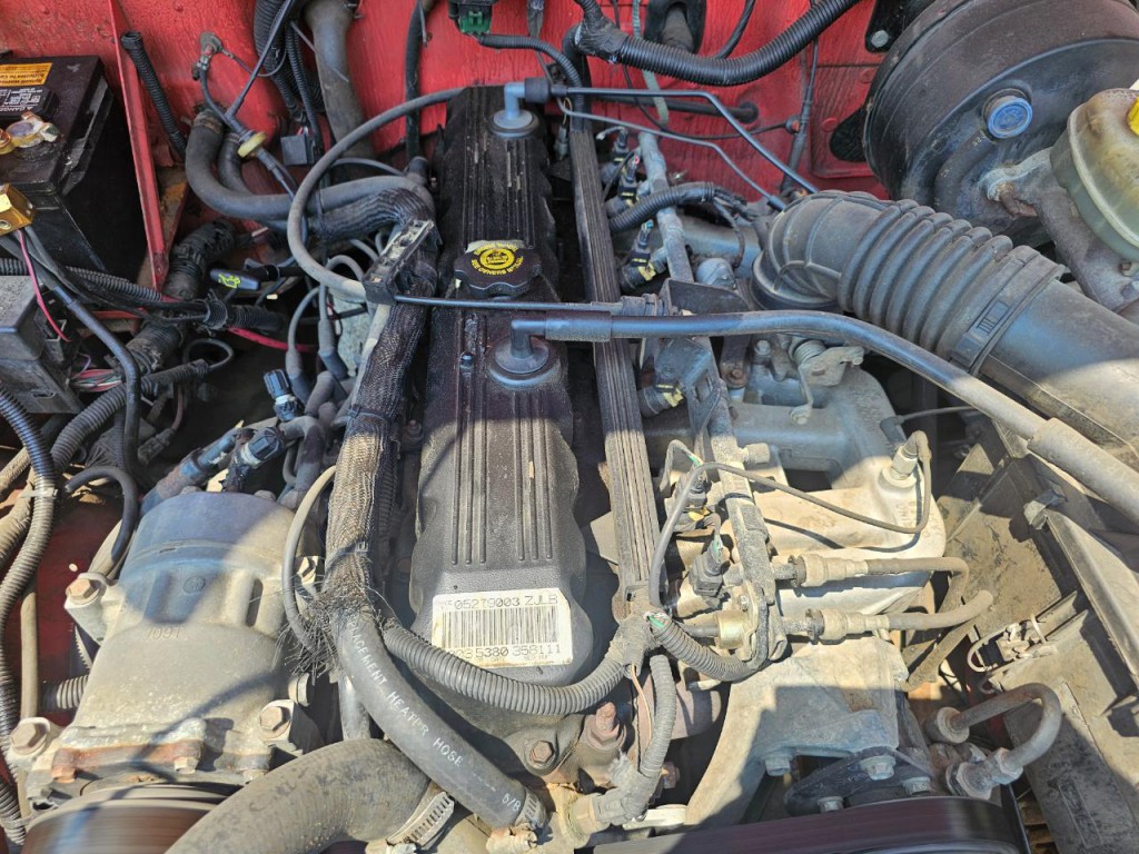 1995 Jeep Wrangler Image 20