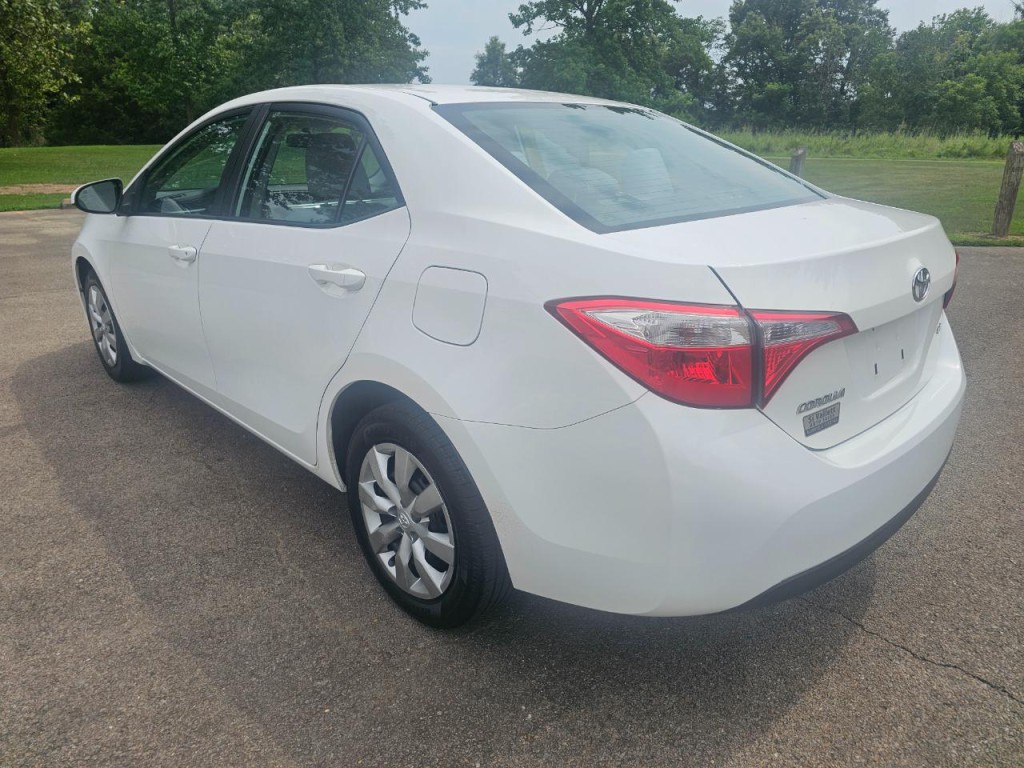 2015 Toyota Corolla Image 7