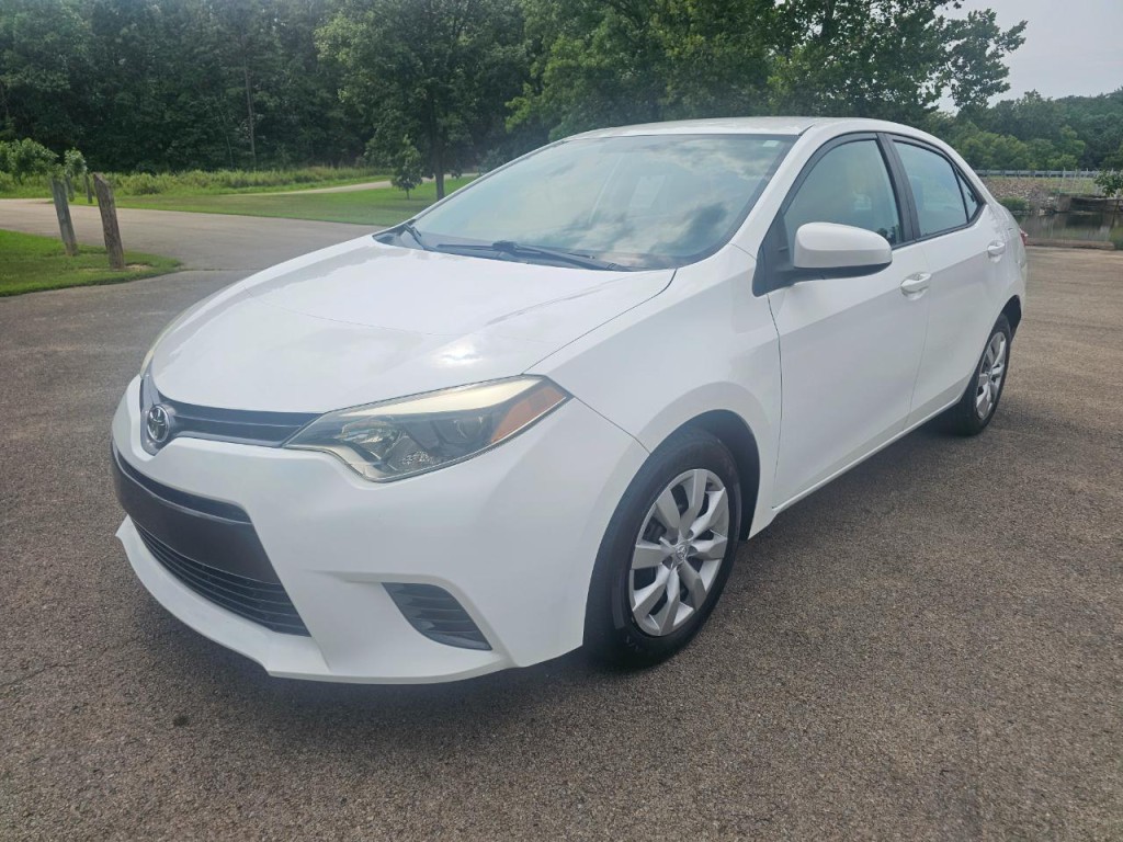 2015 Toyota Corolla Image 11