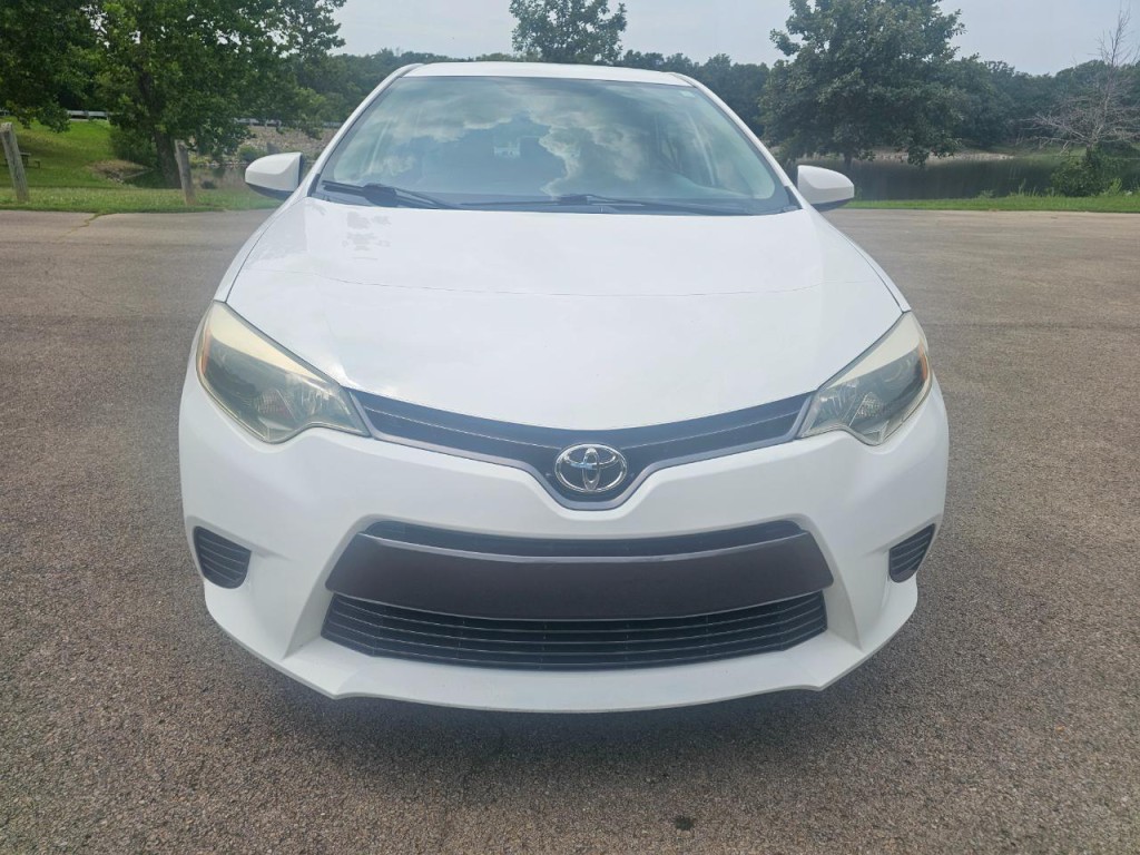 2015 Toyota Corolla Image 12