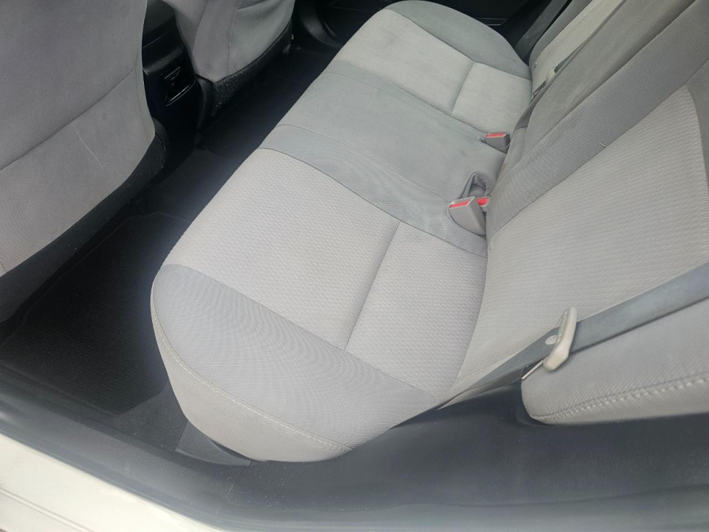 2015 Toyota Corolla Image 22