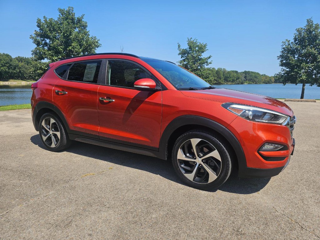 2016 Hyundai Tucson Image 2