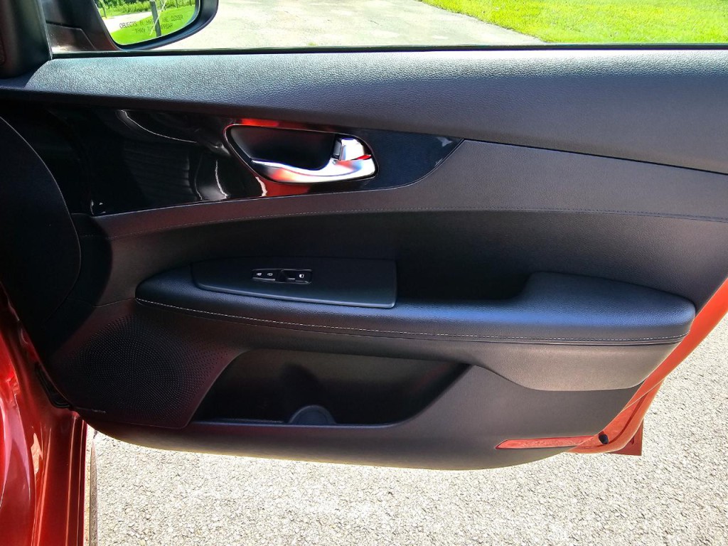 2022 Kia Forte Image 15
