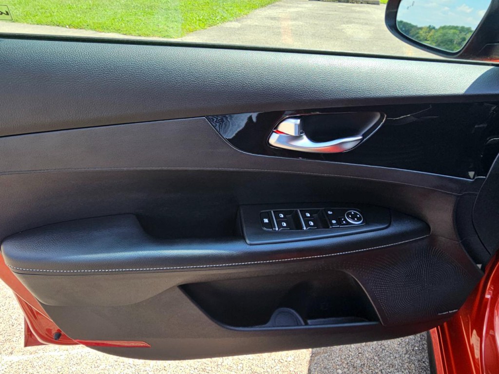 2022 Kia Forte Image 25