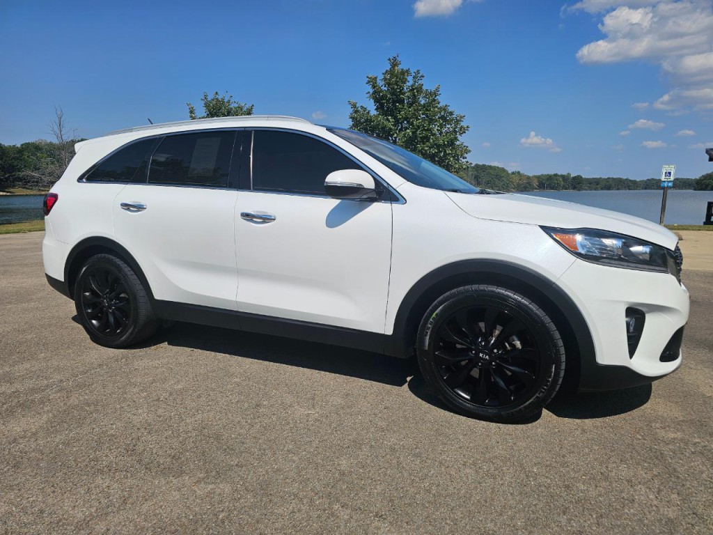 2020 Kia Sorento Image 2
