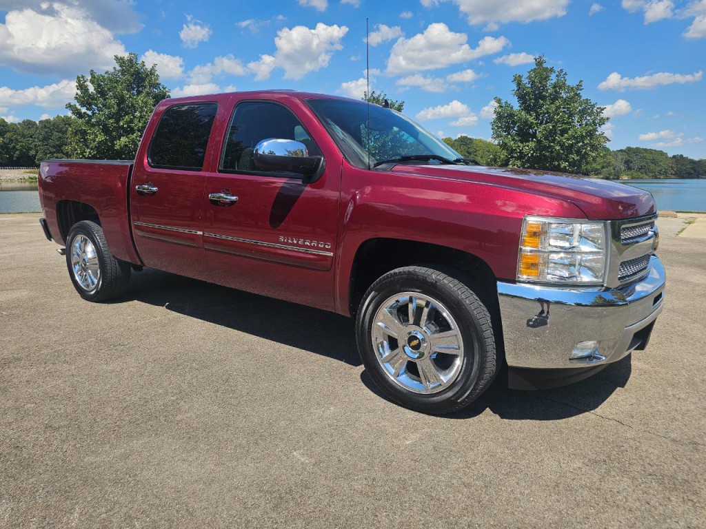 2013 Chevrolet Silverado 1500 Image 2