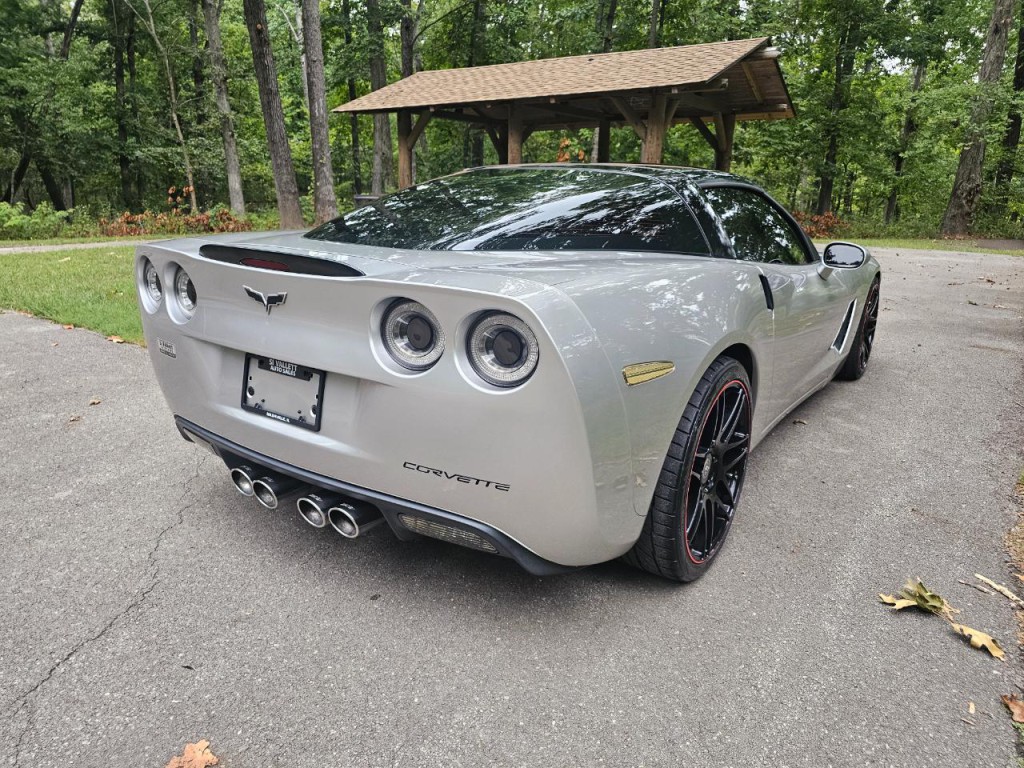 2005 Chevrolet Corvette Image 5