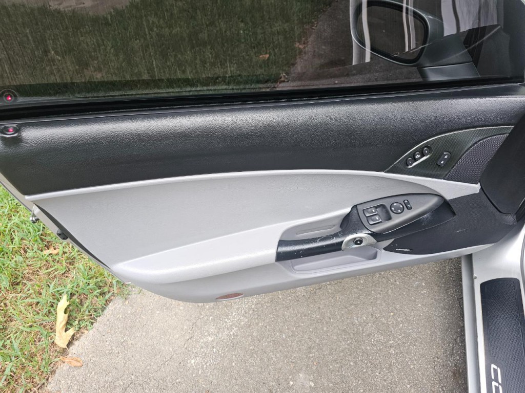 2005 Chevrolet Corvette Image 17