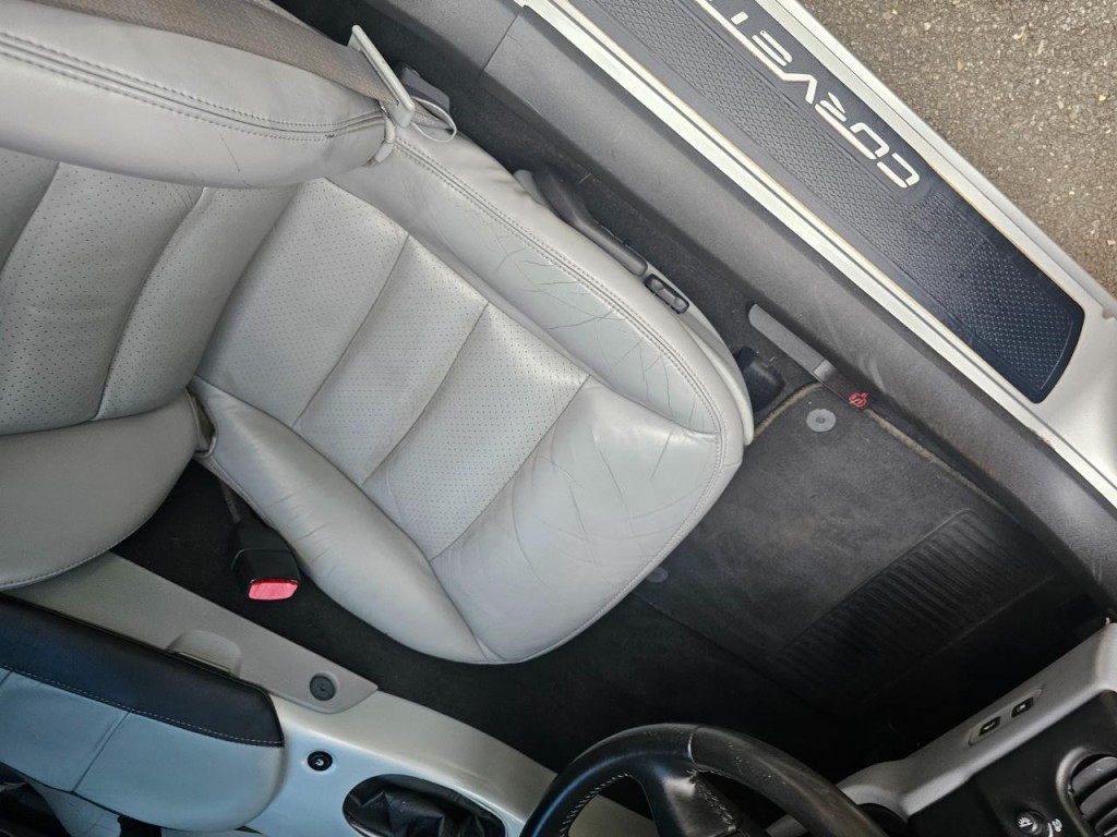 2005 Chevrolet Corvette Image 18