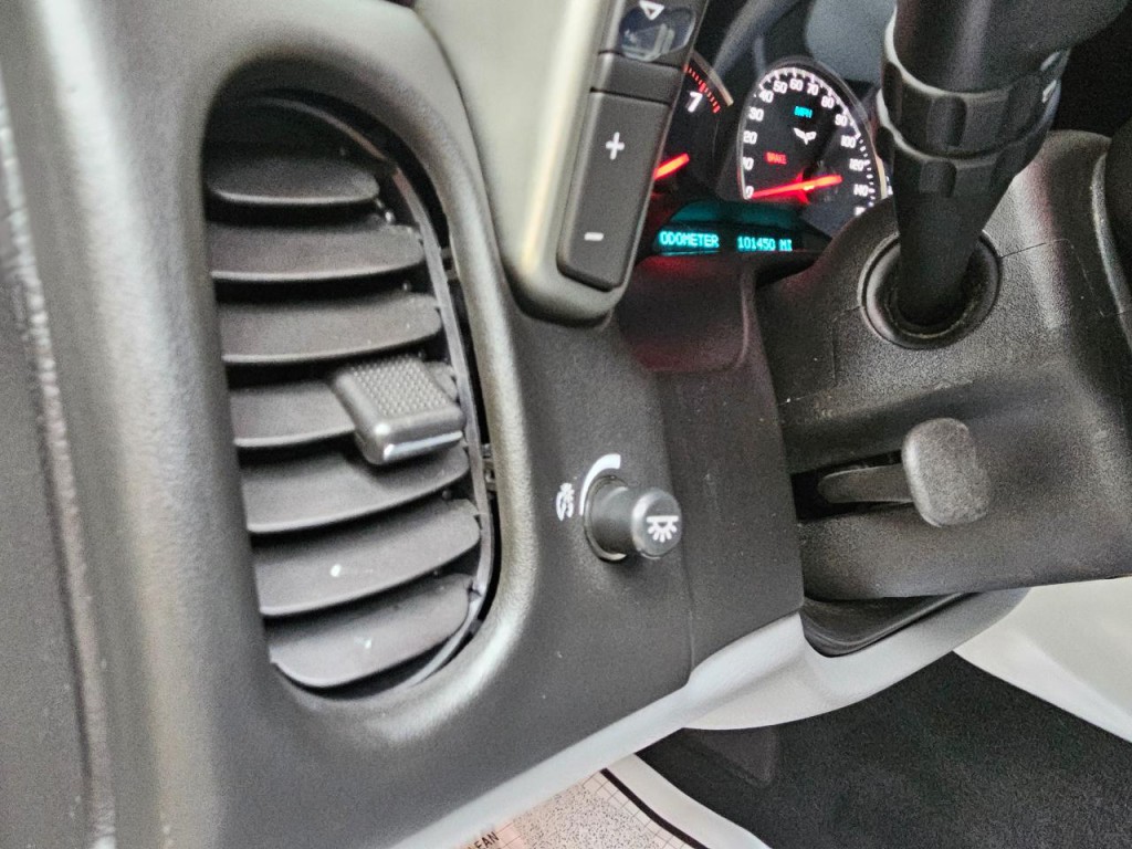 2005 Chevrolet Corvette Image 25