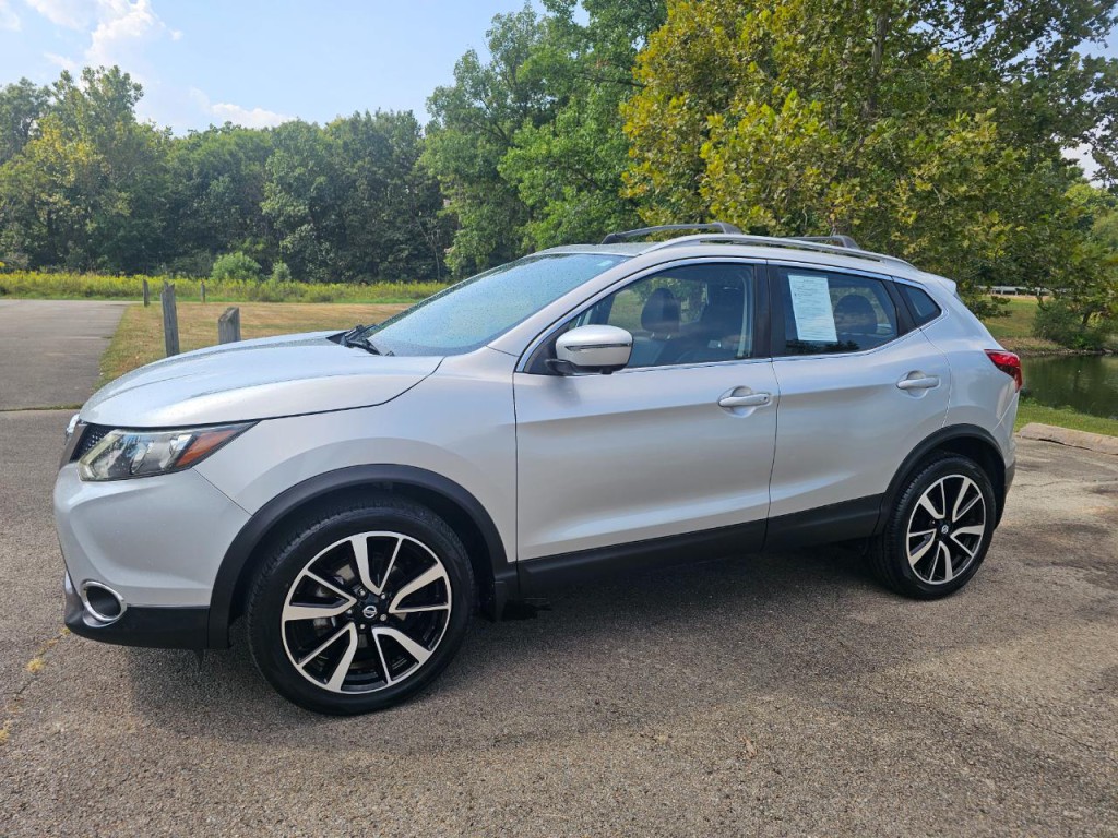 2017 Nissan Rogue Image 10