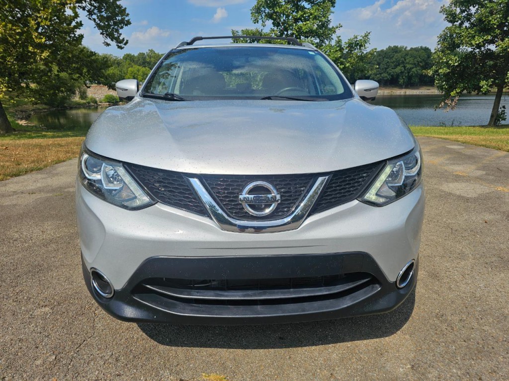 2017 Nissan Rogue Image 12