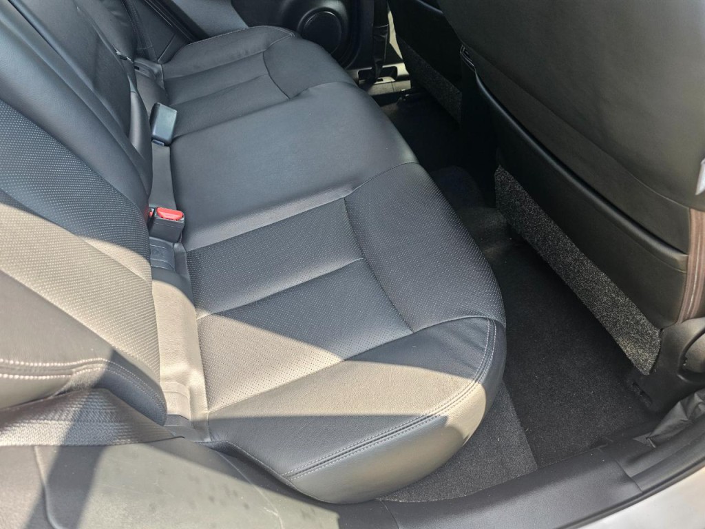 2017 Nissan Rogue Image 18