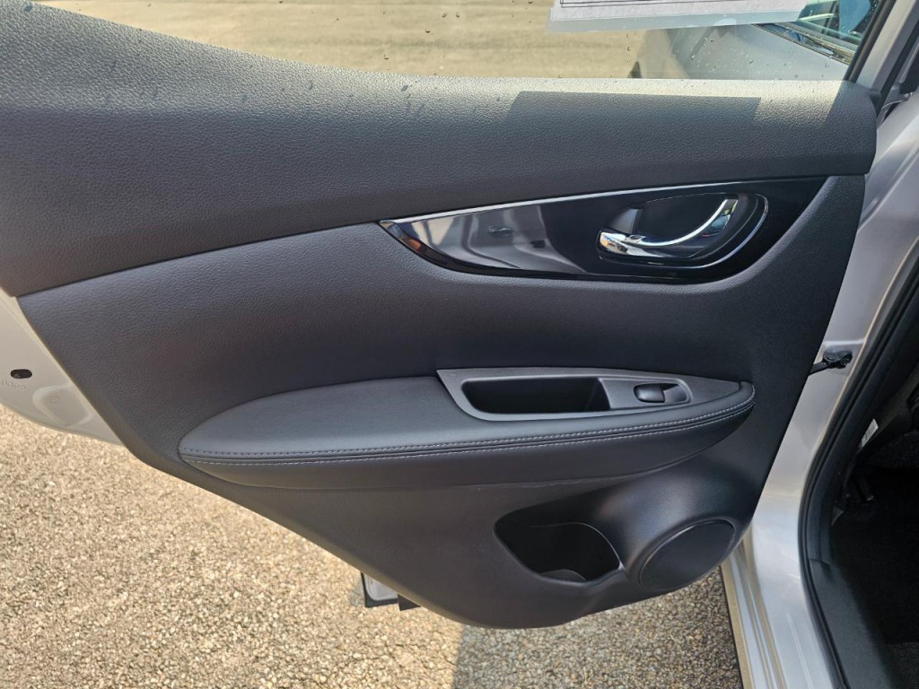 2017 Nissan Rogue Image 22