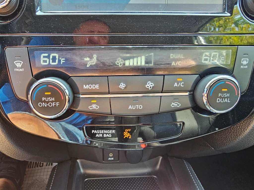 2017 Nissan Rogue Image 42